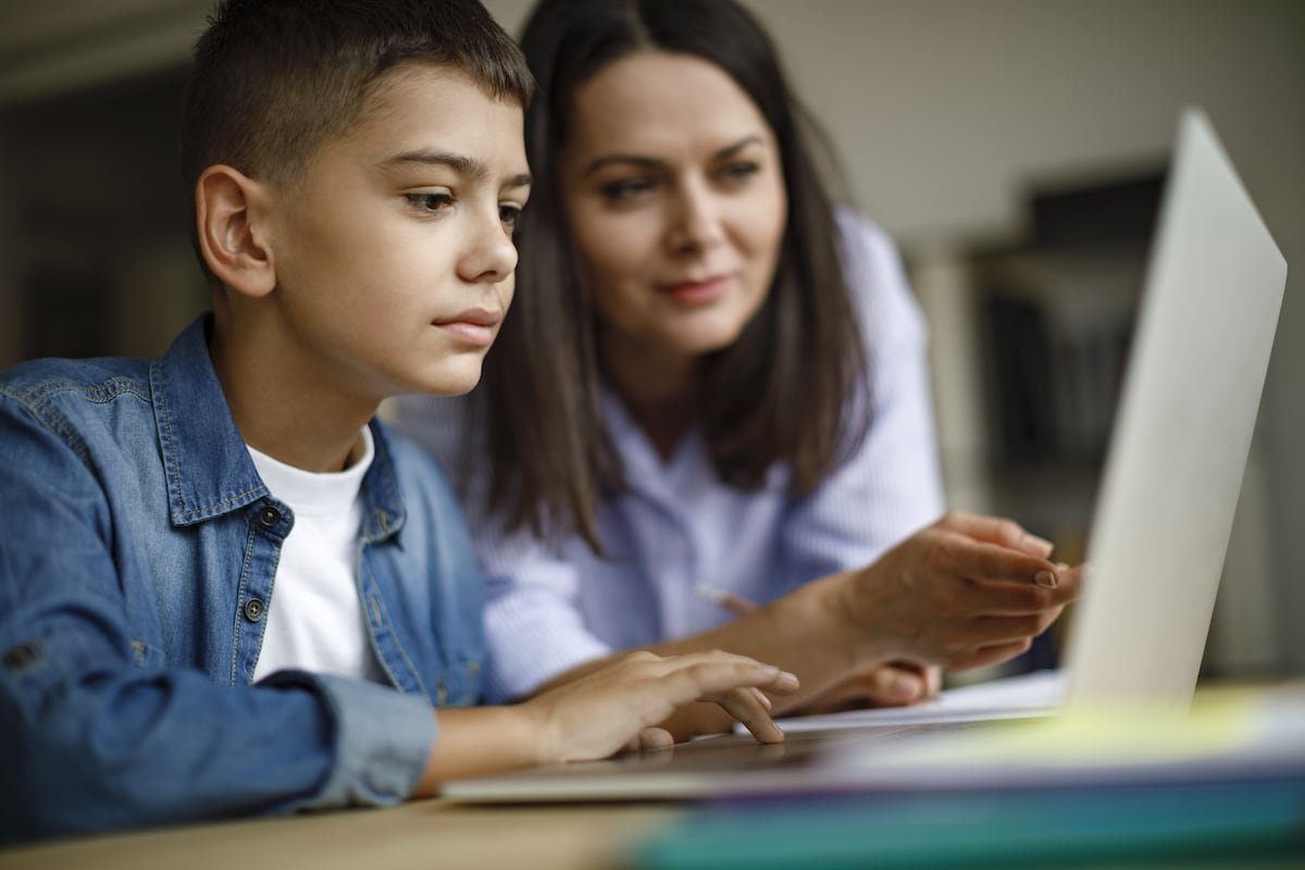 The Best Apps, Videos, and Books to Teach Kids About Money